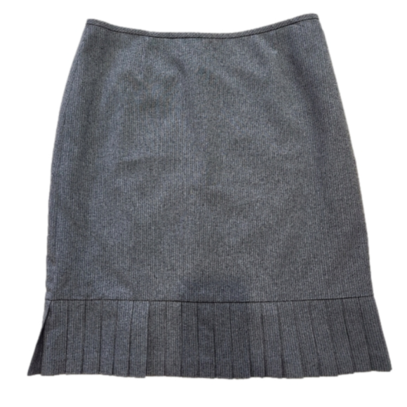 Tahari Women's Business suit Blazer and Skirt Size 10 Grey and Pink Pinstripe - Picture 7 of 16